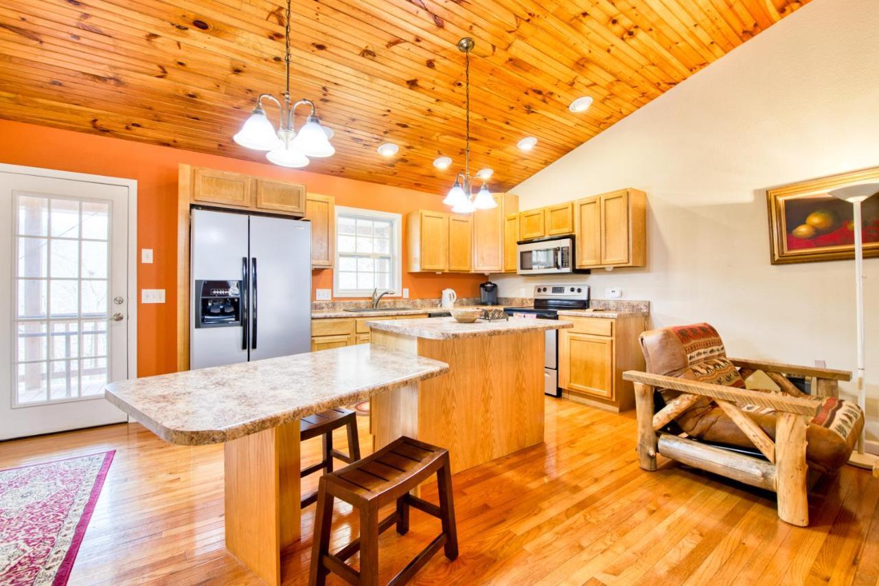 Trimont Mountain Cottage Франклин Экстерьер фото